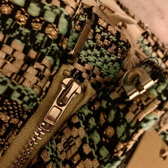 Freeway shorts NWT Size L - Picture 3 of 8